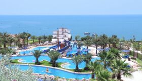 Capture the vibrant beauty of Vietnam’s coastal heritage with your visa